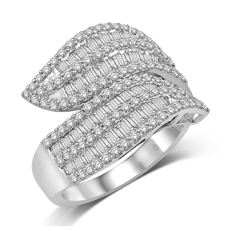 14K White Gold 1 1/2 Ct.Tw. Diamond Fashion Band