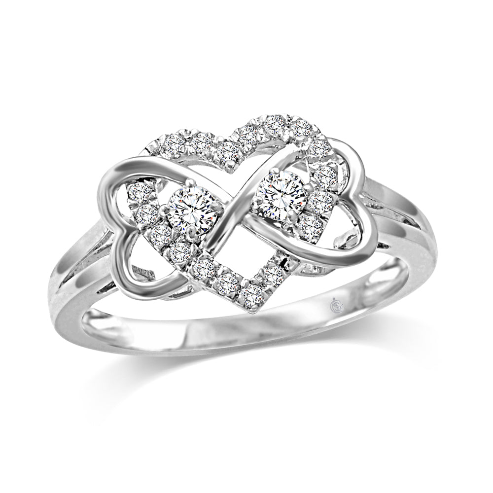 10K White Gold 1/4 Ct.Tw. Diamond Heart Ring