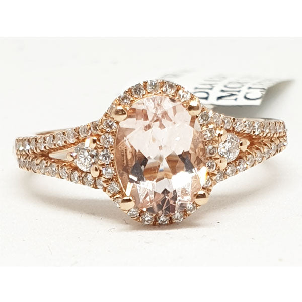 14kt Rose Gold Ring with Oval Shape Morganite 1.25cts & 0.24ct Round Brilliant Cut Diamonds